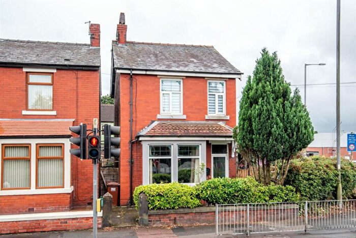 4 Bedroom Detached House For Sale In Brownedge Road, Lostock Hall, Preston, PR5
