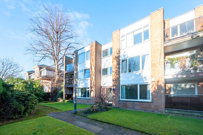 2 Bedroom Flat To Rent In Rowan Road, Brisbane Court, Glasgow, G41