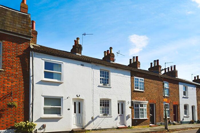 2 Bedroom House To Rent In Portland Street, St Albans, AL3