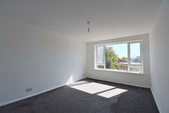 1 Bedroom Flat To Rent In Hatherley Road Sidcup, DA14