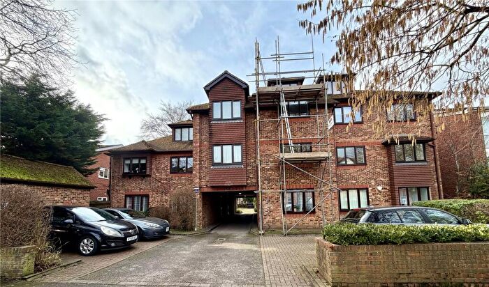 Apartment To Rent In Overton Road, Sutton, SM2