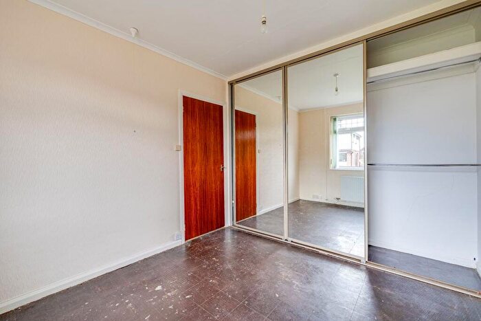 2 Bedroom Semi-Detached Bungalow For Sale In Whitby Avenue, Chester, CH2