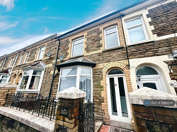 3 Bedroom Terraced House To Rent In Castan Road, Pontyclun, CF72