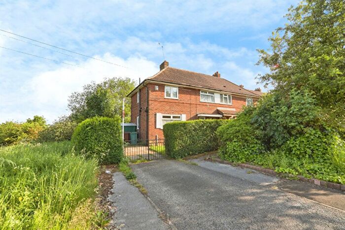 3 Bedroom Semi Detached House For Sale In Coldcotes Drive, Leeds, LS9