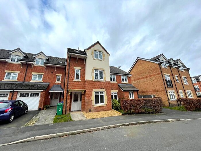 4 Bedroom Town House For Sale In Cinnamon Close, Manchester, M22