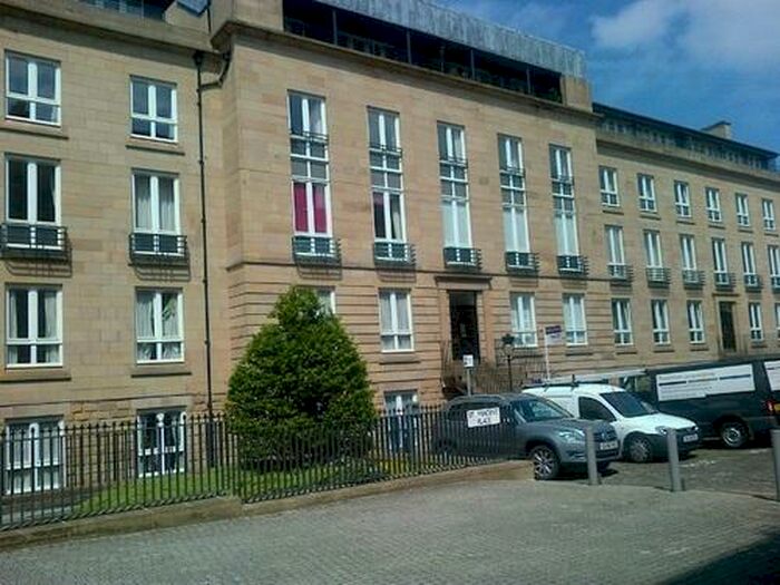 3 Bedroom Flat To Rent In Fettes Row, Edinburgh, EH3