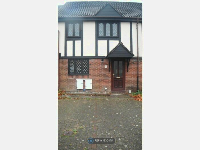3 Bedroom Terraced House To Rent In Ravenhill, Swansea, SA5