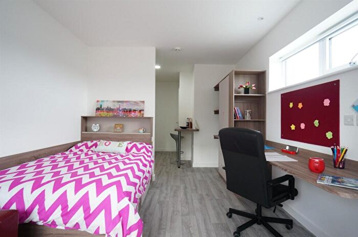 Studio To Rent In College Road, Bangor, LL57