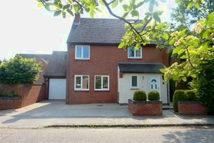 4 Bedroom Detached House To Rent In Two Mile Ash, Milton Keynes, MK8