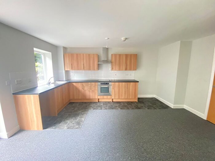 2 Bedroom Flat To Rent In Cottingham Road, Hull, HU6