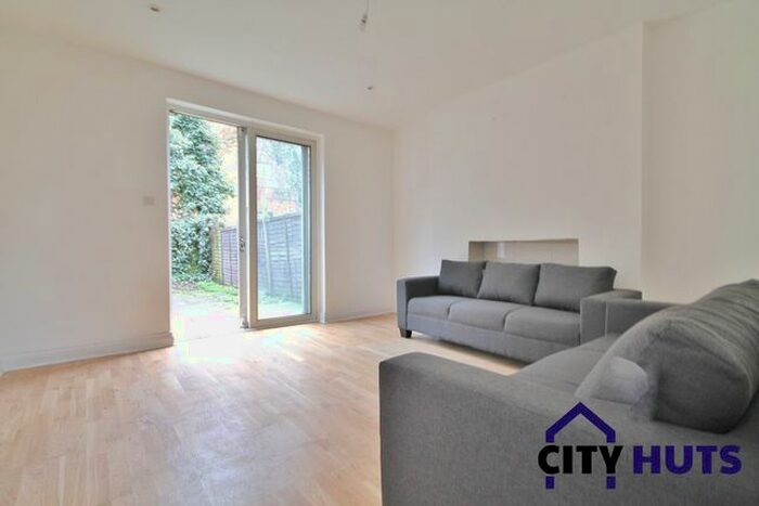 4 Bedroom Terraced House To Rent In Russell Avenue, London N22