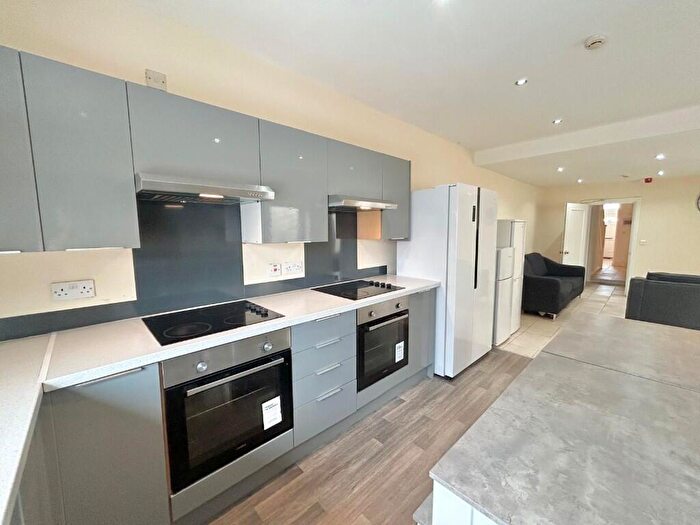8 Bedroom House Of Multiple Occupation To Rent In Woodville Road, Cardiff(City), CF24