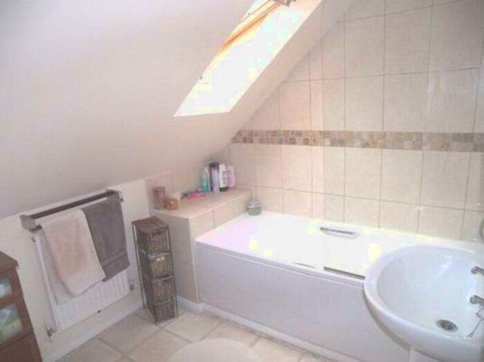 3 Bedroom Town House To Rent In Gillquart Way, Cheylesmore, CV1