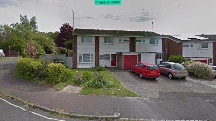 4 Bedroom Semi-Detached House To Rent In Barnmead, Haywards Heath, RH16