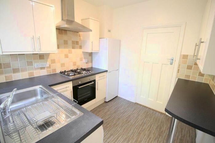 1 Bedroom Maisonette To Rent In Floriston Court, Northolt, UB5