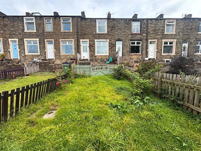 2 Bedroom Terraced House For Sale In Mostyn Avenue, Earby, Barnoldswick, Lancashire, BB18