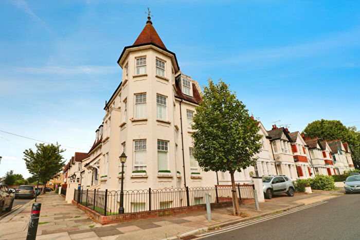 1 Bedroom Apartment To Rent In Alexandra Road, Southend-on-Sea, SS1