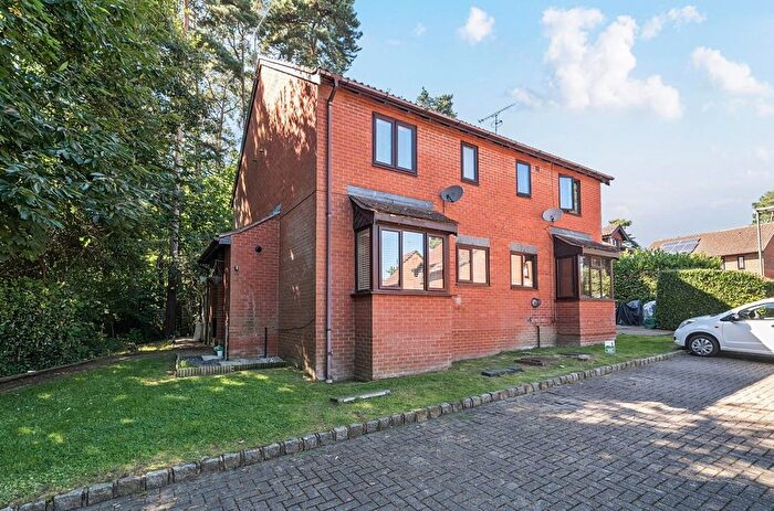 1 Bedroom End Of Terrace House To Rent In Maguire Drive, Frimley, Camberley, GU16