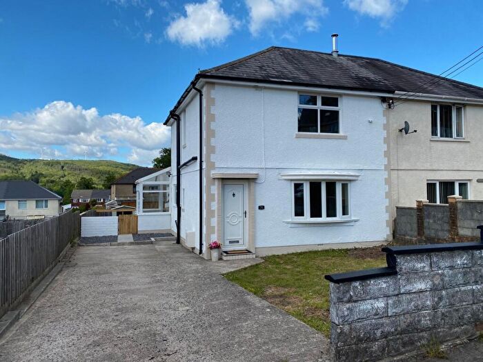 3 Bedroom Semi-Detached House For Sale In Empire Avenue, Cwmgwrach, Neath, Neath Port Talbot., SA11