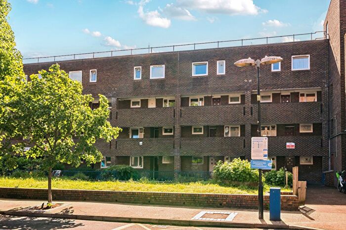 1 Bedroom Flat For Sale In Gibson Road, London, SE11