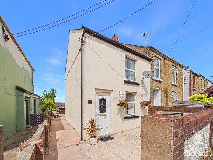 2 Bedroom Semi-Detached House For Sale In Pembroke Street, Cinderford, GL14