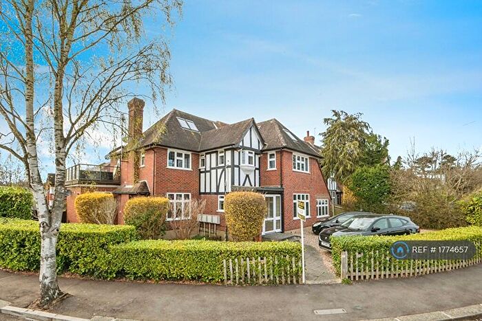 2 Bedroom Flat To Rent In West End Avenue, Pinner, HA5