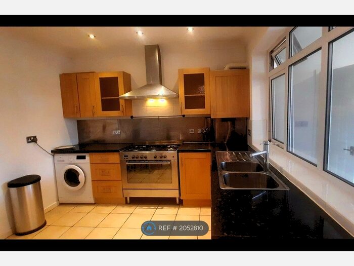 1 Bedroom Maisonette To Rent In Bohun Grove, Barnet, EN4