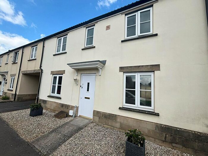 3 Bedroom House To Rent In Isis Close, Calne, SN11