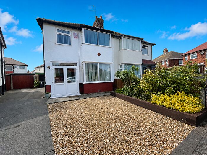 3 Bedroom Semi-detached House For Sale In Crescent Avenue, Cleveleys, FY5