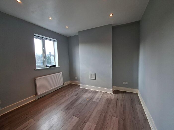 3 Bedroom Terraced House To Rent In Poynton Road, London, N17