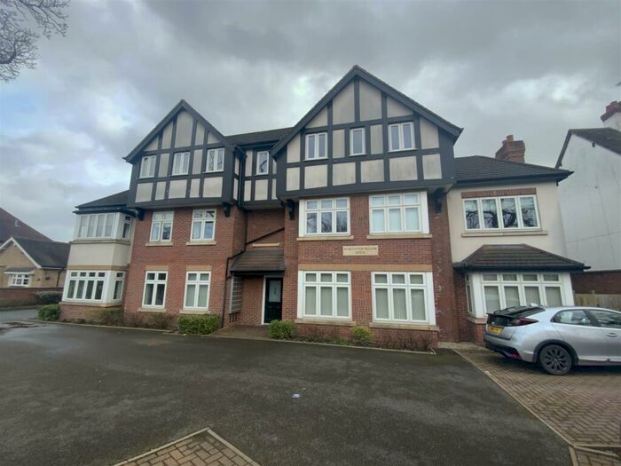 2 Bedroom Apartment To Rent In Blossomfield Road, Solihull, B91