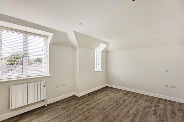 1 Bedroom Flat To Rent In Ferndown, Northwood Hills, HA6
