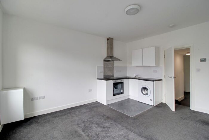 1 Bedroom Flat To Rent In Portland Road, London, SE25