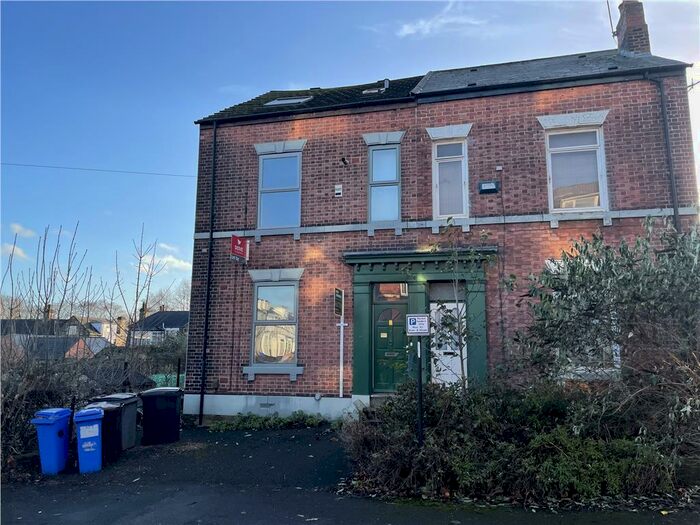 7 Bedroom House For Sale In Holberry Gardens, Broomhall, Sheffield, South Yorkshire, S10