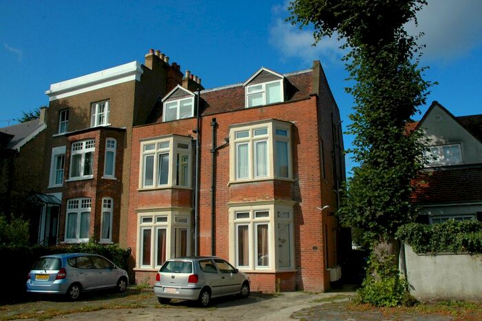 1 Bedroom Flat To Rent In Eastern Road, East Finchley N2