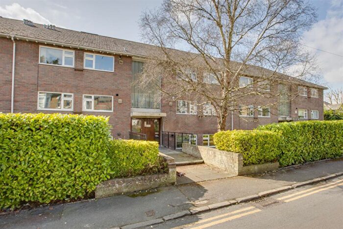 2 Bedroom Flat To Rent In Queens Road, High Wycombe, HP13