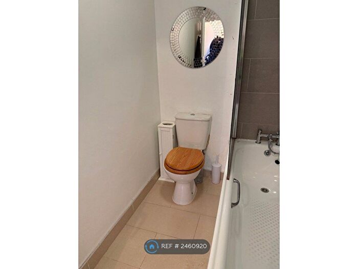 Studio To Rent In London, London, E11