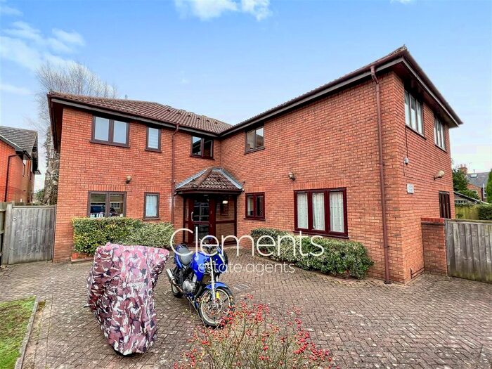 1 Bedroom Flat To Rent In Great Road, Hemel Hempstead Industrial Estate, Hemel Hempstead, HP2