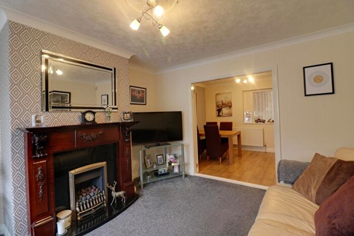 3 Bedroom Terraced House For Sale In Kempton Road, Hull, HU3