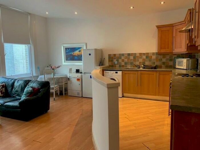 2 Bedroom Apartment To Rent In Fowlers Building, Victoria Street, L2