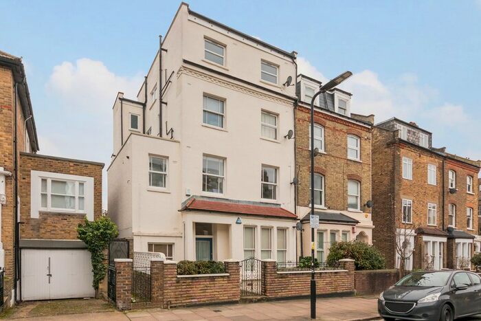 2 Bedroom Flat To Rent In Alexandra Grove, Finsbury Park, N4