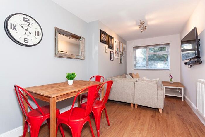 7 Bedroom Terraced House To Rent In Daniel Street, Cardiff, CF24