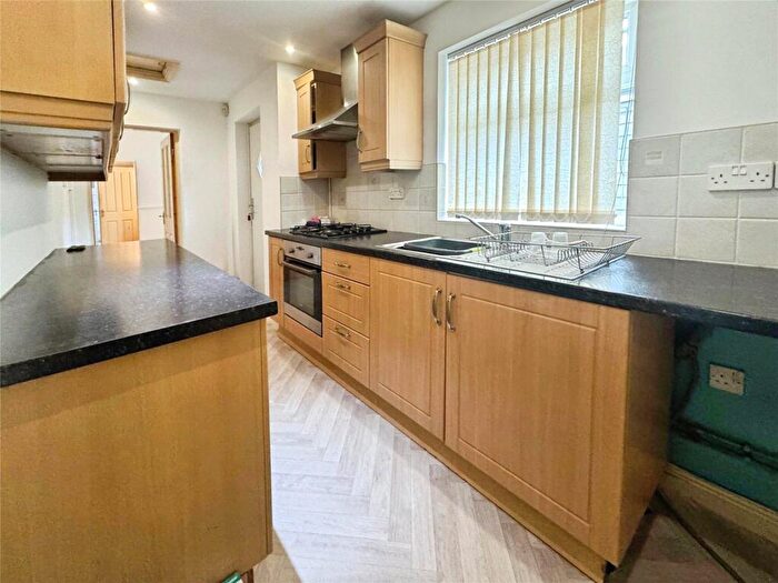3 Bedroom Terraced House To Rent In Tividale Road, Tividale, Oldbury, West Midlands, B69