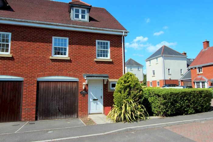 4 Bedroom End Of Terrace House To Rent In Sutton Park Road, Sutton Scotney, SO21