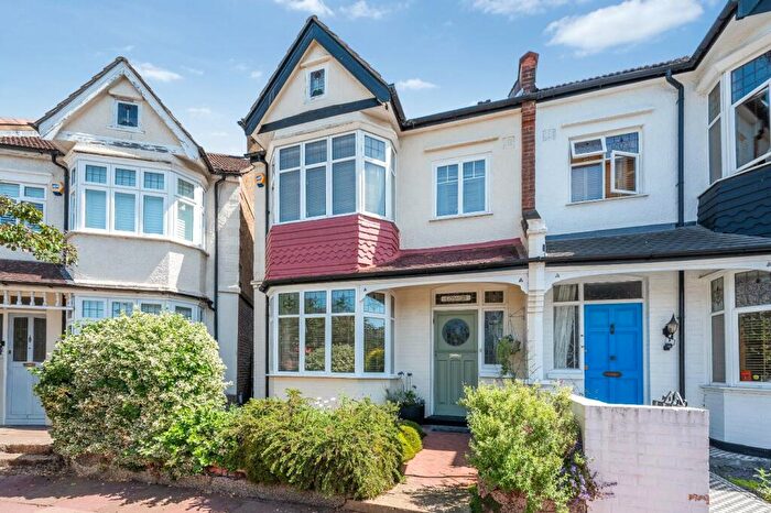 5 Bedroom End Of Terrace House For Sale In Hampden Road, Beckenham, BR3