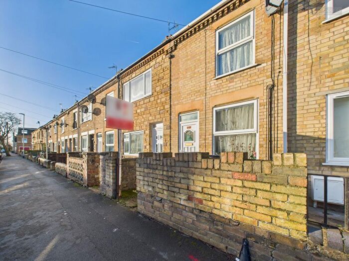 3 Bedroom Terraced House For Sale In Charles Street, Peterborough, PE1