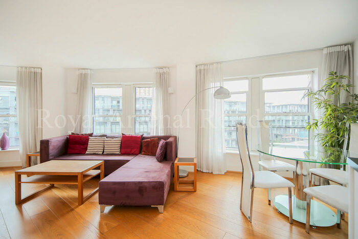 2 Bedroom Apartment To Rent In Building, Cadogan Road, Royal Arsenal, SE18