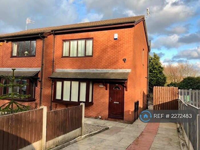 2 Bedroom Semi Detached House To Rent In Mortimer Street, Oldham, OL1