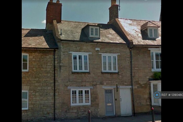 3 Bedroom Terraced House To Rent In Bridge Street, Olney, MK46