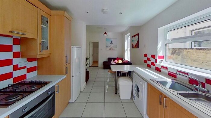 5 Bedroom Private Hall To Rent In Hudson Road, Southsea, Portsmouth, PO5